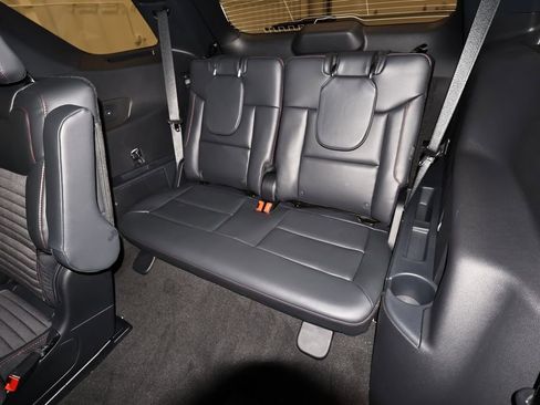 New 2026 Ford Explorer ST-Line w/ ST-Line Street Pack AWD/4WD image 16