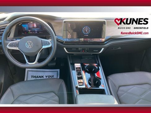 Used 2024 Volkswagen Atlas SE image 35