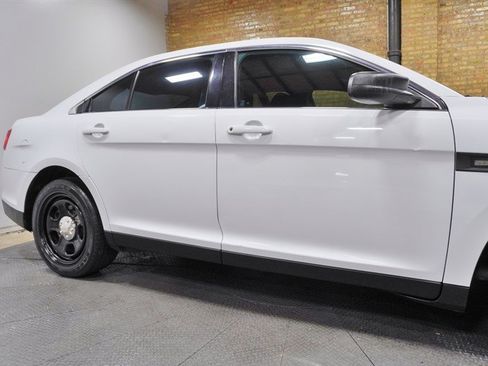 Used 2014 Ford Taurus Police Interceptor AWD image 9