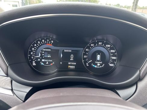 Used 2018 Lincoln MKC Reserve image 24