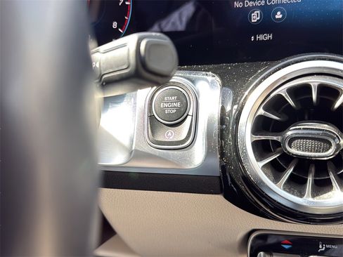 Certified 2023 Mercedes-Benz GLB 250 4MATIC image 13