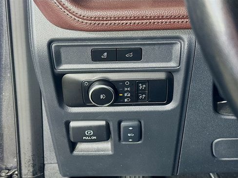 Used 2024 Ford Expedition Limited RWD image 23