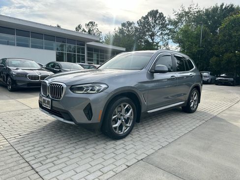 Used 2024 BMW X3 xDrive30i w/ Premium Package AWD/4WD image 3