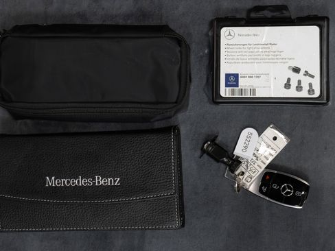 Used 2020 Mercedes-Benz Maybach S 560 4MATIC image 82