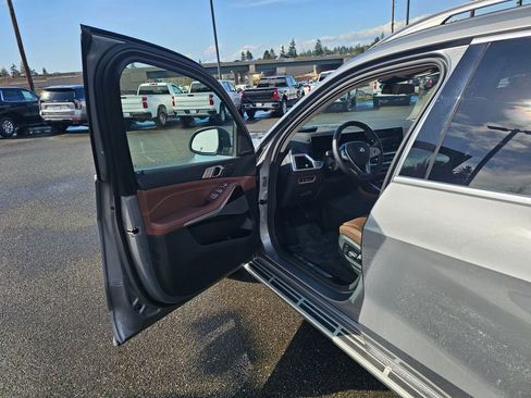 Used 2026 BMW X7 xDrive40i AWD/4WD image 21