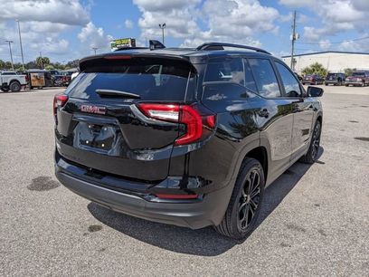 Used 2022 GMC Terrain SLE w/ Driver Convenience Package