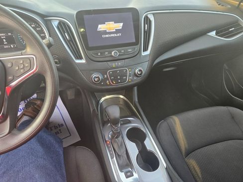 Used 2023 Chevrolet Malibu LT image 8