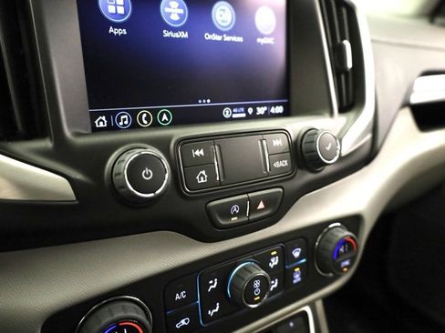 Used 2023 GMC Terrain SLE w/ Driver Convenience Package image 20