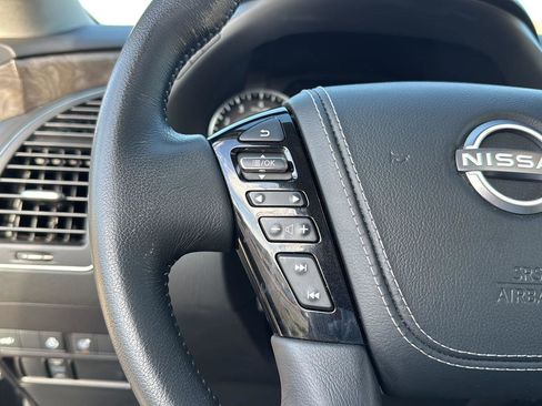 Used 2022 Nissan Armada Platinum image 18