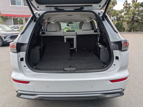Used 2025 Mitsubishi Outlander SE FWD image 32