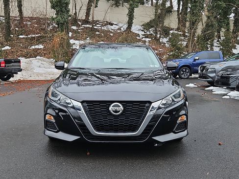 Certified 2020 Nissan Altima 2.5 S image 2