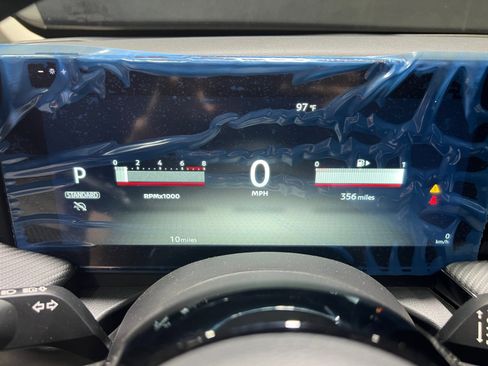 New 2026 Nissan Kicks SR w/ SR Premium Package FWD image 10