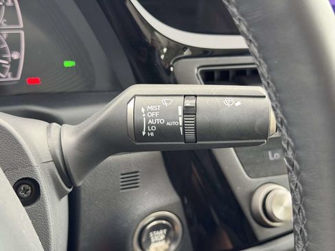 Used 2025 Lexus ES 350 w/ Premium Package FWD image 25
