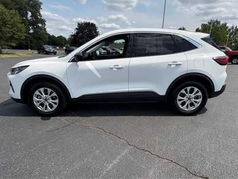 Used 2023 Ford Escape Active AWD/4WD image 4