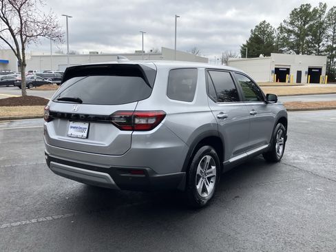 Certified 2025 Honda Pilot EX-L image 10