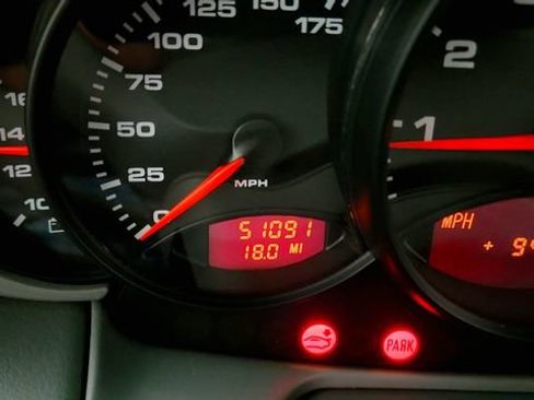 Used 2001 Porsche 911 Carrera RWD image 51