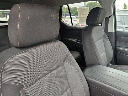 Used 2019 Chevrolet Traverse LT FWD image 76