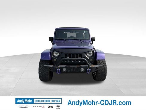 Used 2017 Jeep Wrangler Unlimited Sahara w/ Dual Top Group AWD/4WD image 2