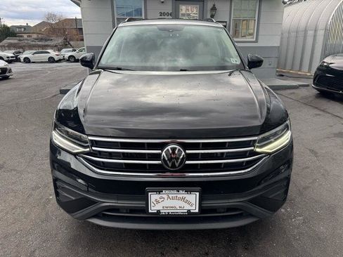 Used 2023 Volkswagen Tiguan S image 2