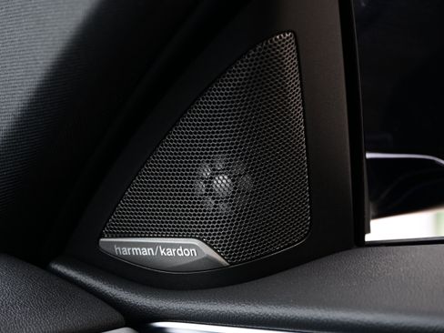 Used 2025 BMW 430i Coupe w/ M Sport Package image 32