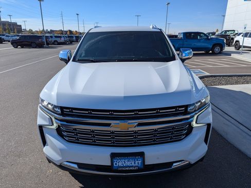 Used 2023 Chevrolet Suburban Premier image 6