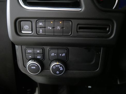 Used 2023 Chevrolet Tahoe LS image 26