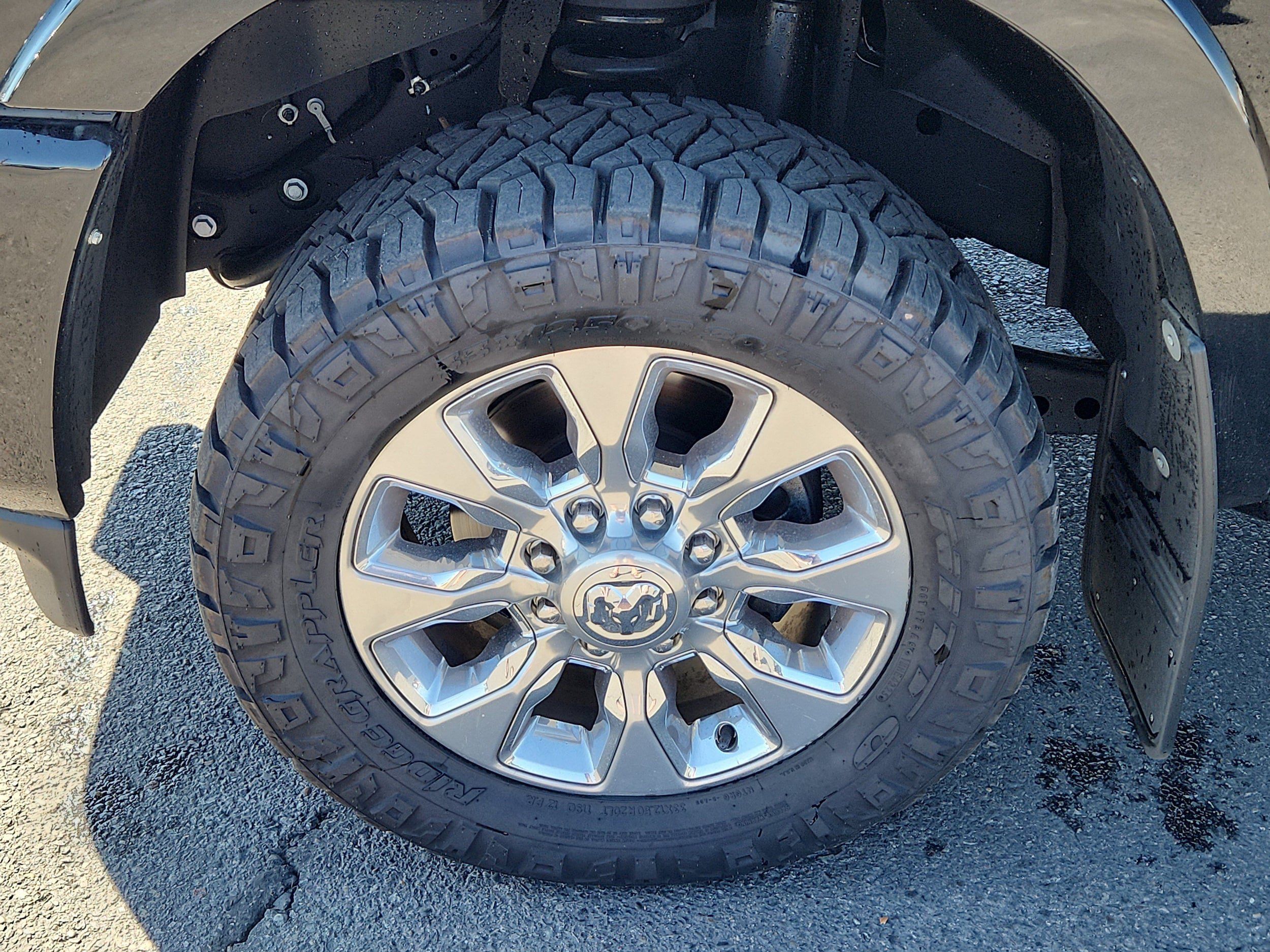 Used 2024 RAM 3500 Limited AWD/4WD image 7