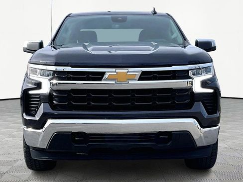 Used 2024 Chevrolet Silverado 1500 LT image 3