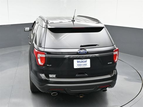 Used 2019 Ford Explorer XLT w/ Equipment Group 202A AWD/4WD image 26
