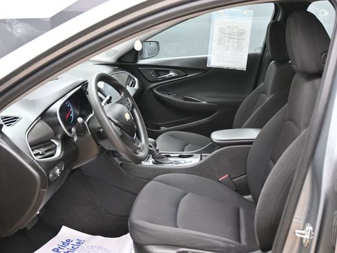 Used 2023 Chevrolet Malibu LS image 13