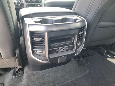 Used 2023 RAM 1500 Big Horn AWD/4WD image 12