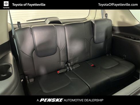 Used 2023 Nissan Armada SL w/ Captain's Chairs Package image 11