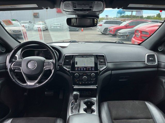 Used 2020 Jeep Grand Cherokee Altitude AWD/4WD image 39