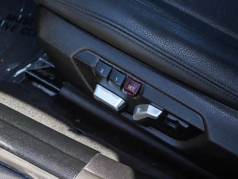 Used 2018 BMW 330e RWD image 26