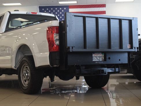 Used 2020 Ford F250 XL w/ Power Equipment Group RWD image 23