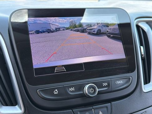 Used 2024 Chevrolet Malibu LT FWD image 29