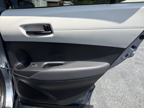 Used 2026 Toyota Corolla Cross L FWD image 16