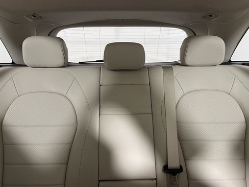 Used 2018 Mercedes-Benz GLC 300 image 14