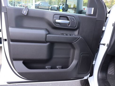 New 2026 Chevrolet Silverado 2500 Custom w/ Custom Convenience Package AWD/4WD image 4