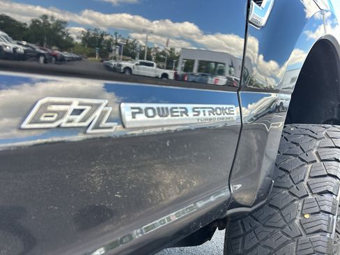 Used 2017 Ford F250 Lariat w/ Lariat Ultimate Package AWD/4WD image 23