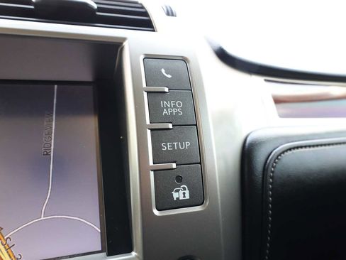 Used 2018 Lexus GX 460 Premium w/ Premium Package AWD/4WD image 27