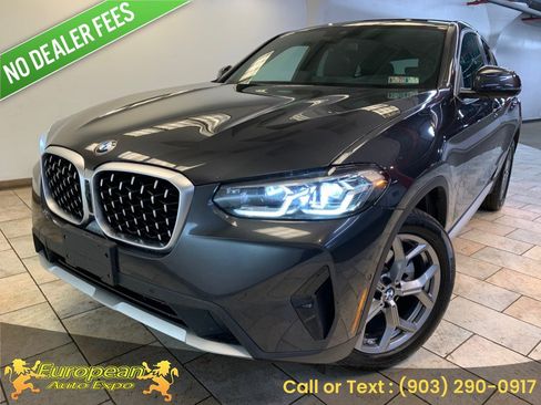 Used 2025 BMW X4 xDrive30i AWD/4WD image 1