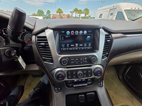 Used 2016 Chevrolet Suburban LT RWD image 26