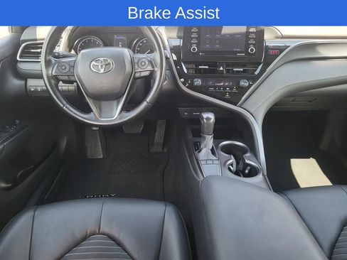 Used 2023 Toyota Camry SE image 12