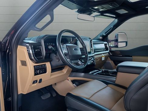 Used 2024 Ford F350 Lariat w/ Lariat Ultimate Package AWD/4WD image 44