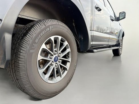 Used 2018 Ford F150 Lariat image 15