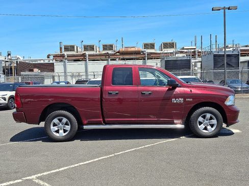 Used 2016 RAM 1500 Express AWD/4WD image 8