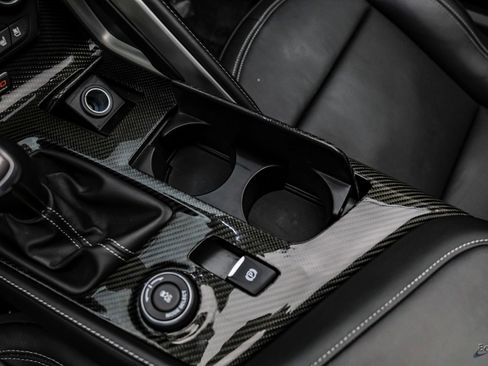 Used 2015 Chevrolet Corvette Z06 w/ 3LZ Preferred Equipment Group image 67