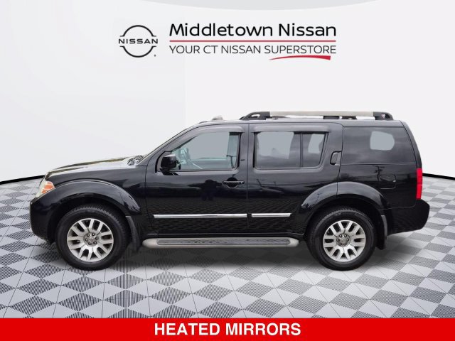 Used 2011 Nissan Pathfinder LE AWD/4WD image 6