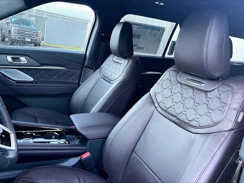 New 2026 Ford Explorer Platinum w/ LUX Leather Package image 9